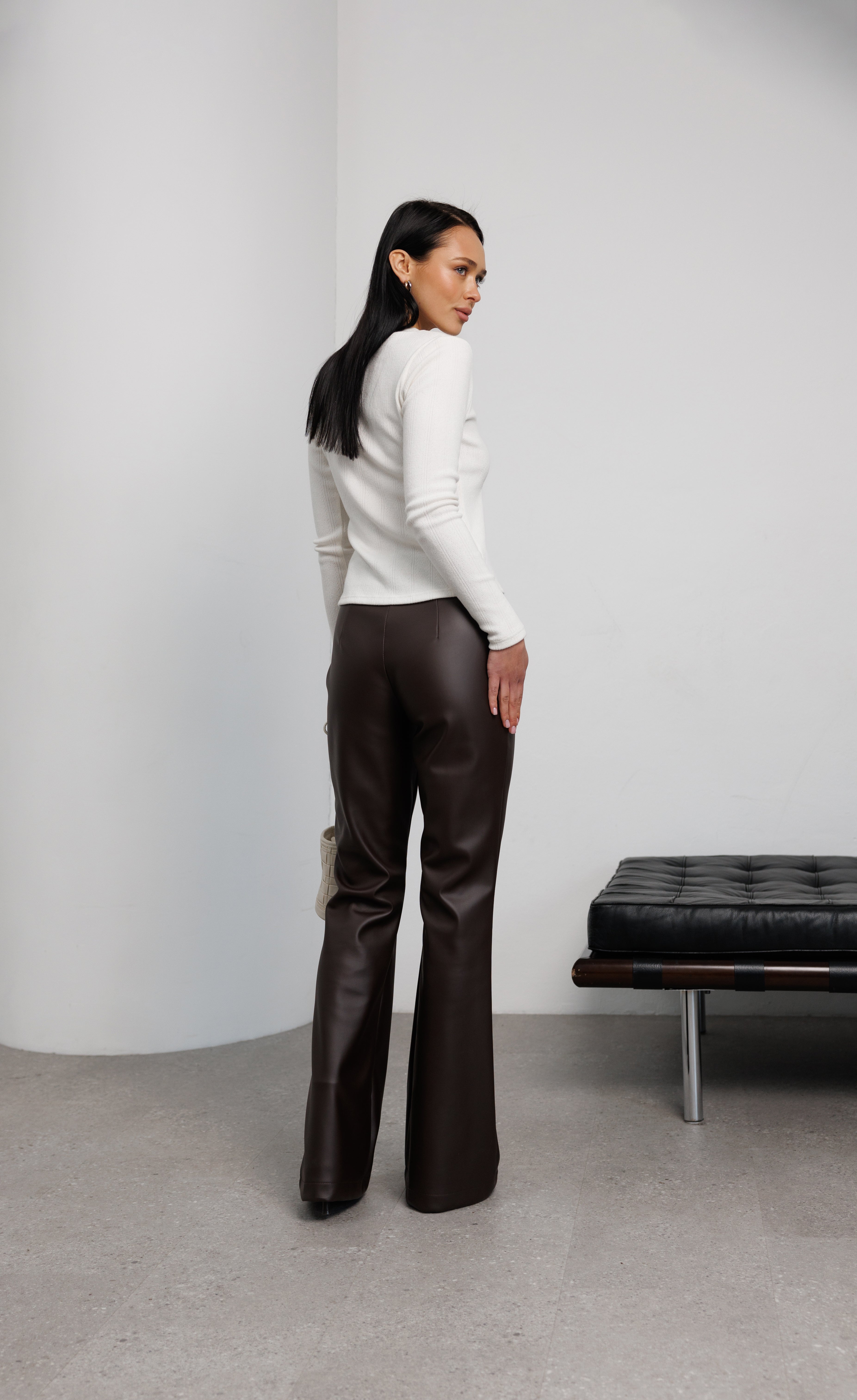 Штани з еко-шкіри шоколад