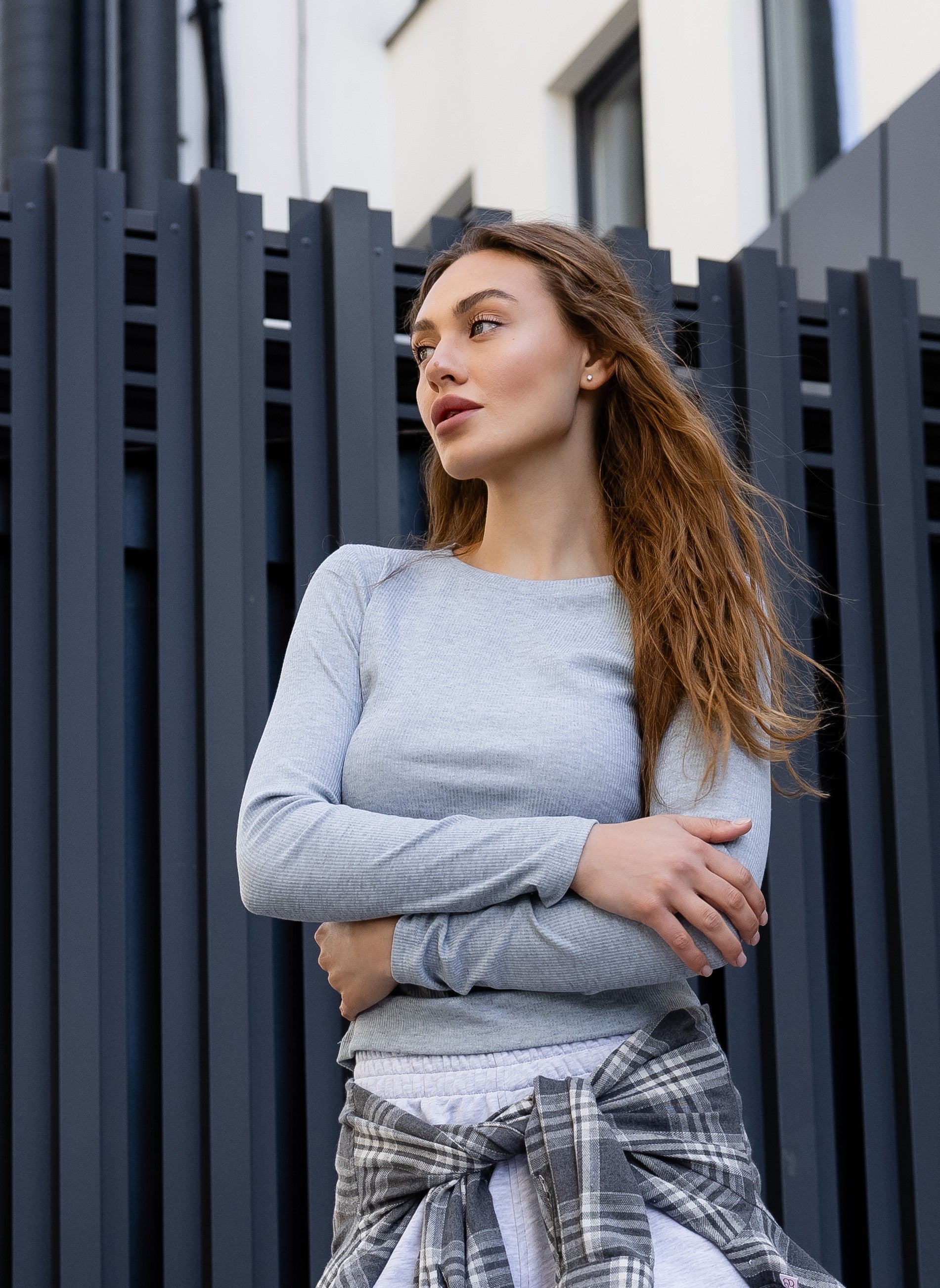 Лонг у рубчик сірий меланж