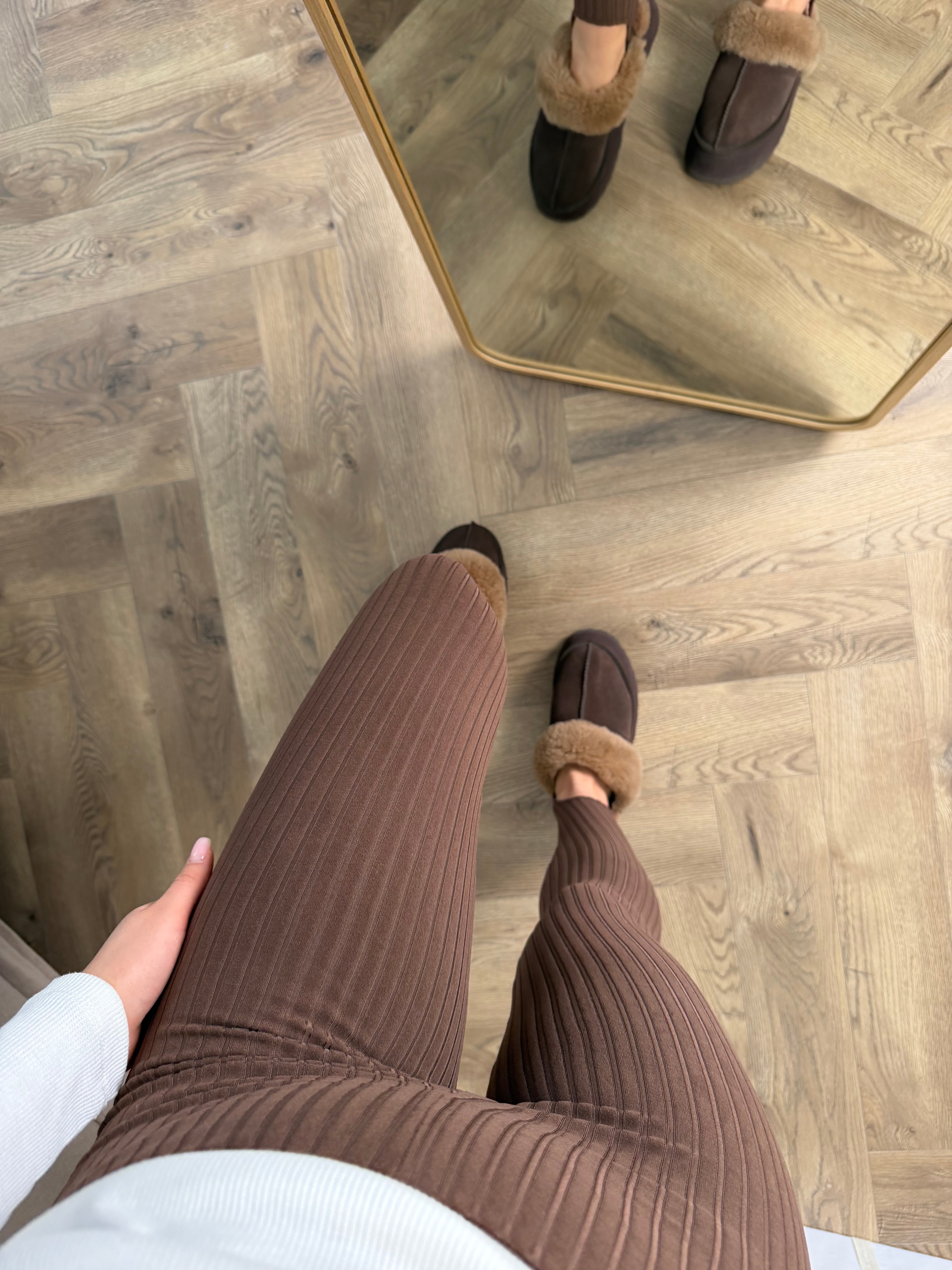 Теплі лосини в рубчик зі штрипкою шоколад