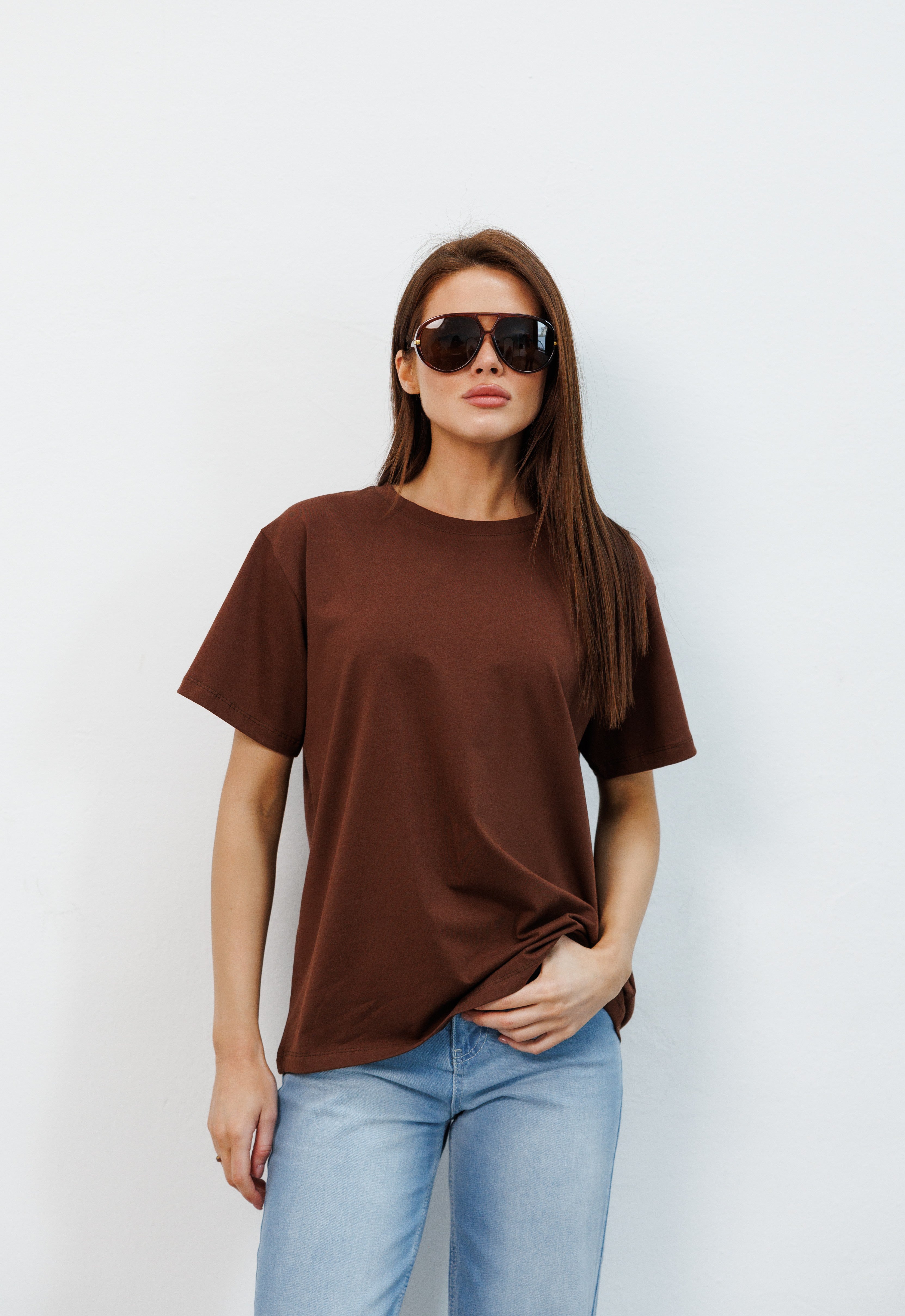 Базова футболка коричневий