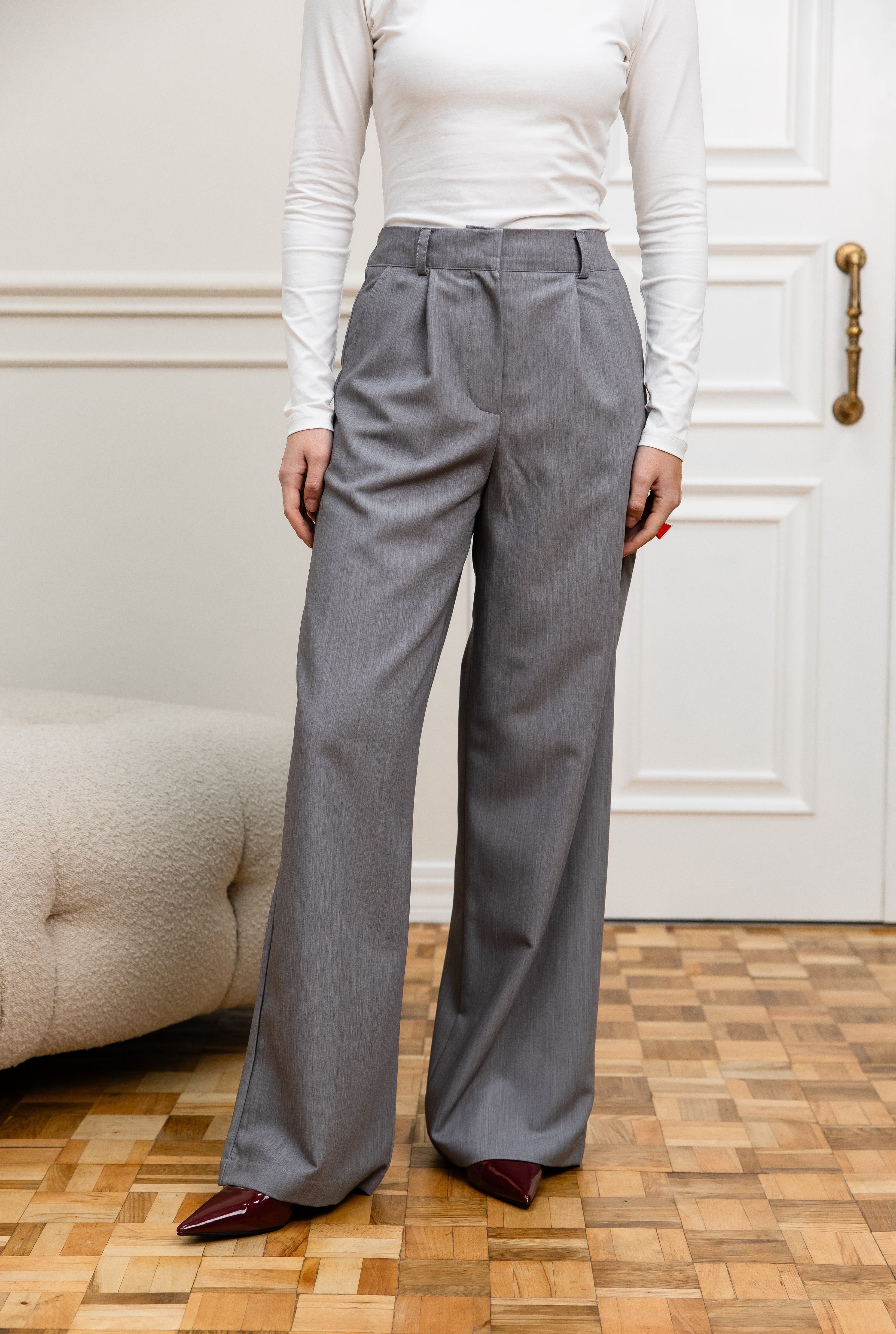 Класичні брюки-палаццо сірий